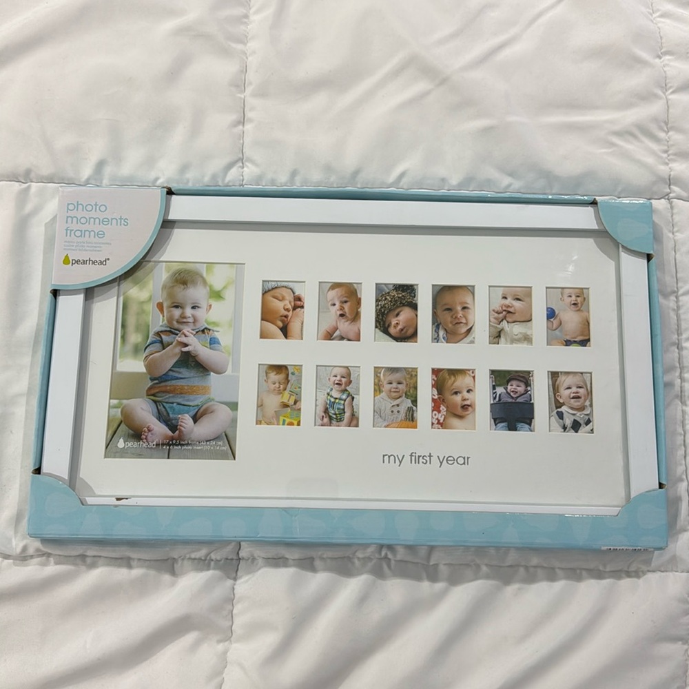 NEW Pearhead My First Year White Photo Moments Frame